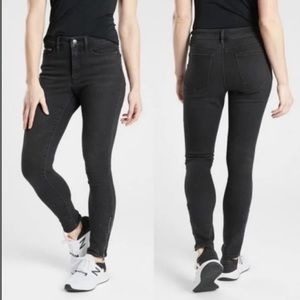 ATHLETA sculptek jeans ankle zip